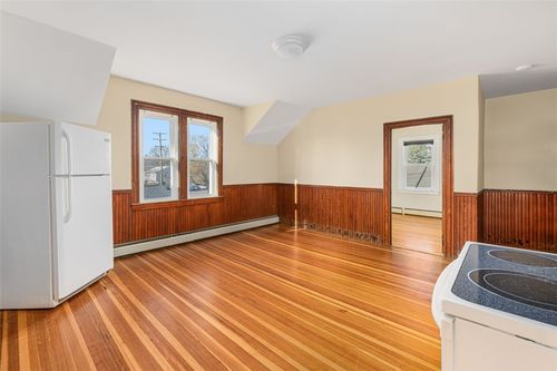 54 Randall St, Cranston, RI, 02920-5024 | Card Image