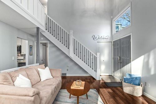 3461 Pilgrim Ln N, Plymouth, MN, 55441-2471 | Card Image