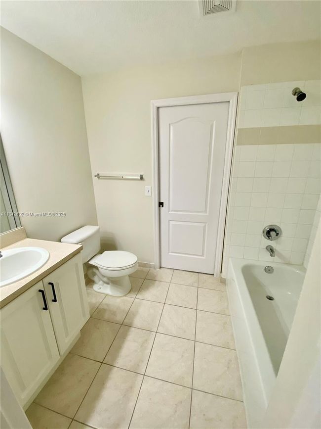 APT-305 - 11032 Legacy Dr, Condo with 2 bedrooms, 2 bathrooms and null parking in Palm Beach Gardens FL | Image 27