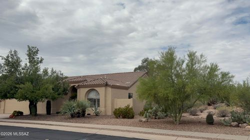 12981 N Woodburne Ave, Oro Valley, AZ, 85755-1811 | Card Image