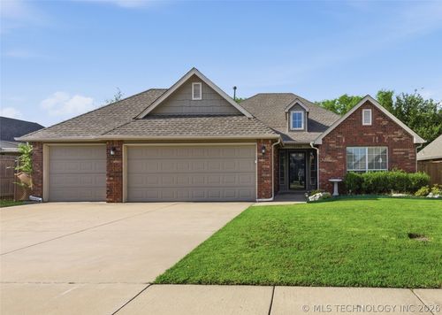 13104 E 112th St N, Owasso, OK, 74055-6240 | Card Image