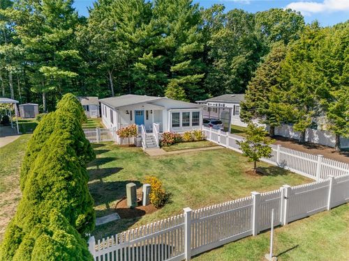 165 Little Pond Rd, South Kingstown, RI, 02879-4490 | Card Image