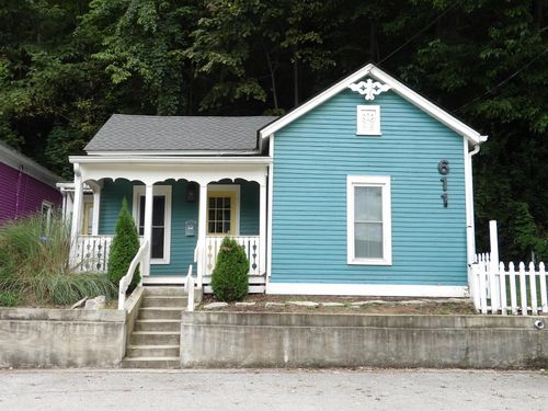611 Taylor Ave, Frankfort, KY, 40601-2674 | Card Image