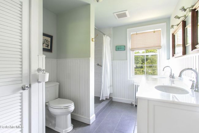 Full Bath | Image 36