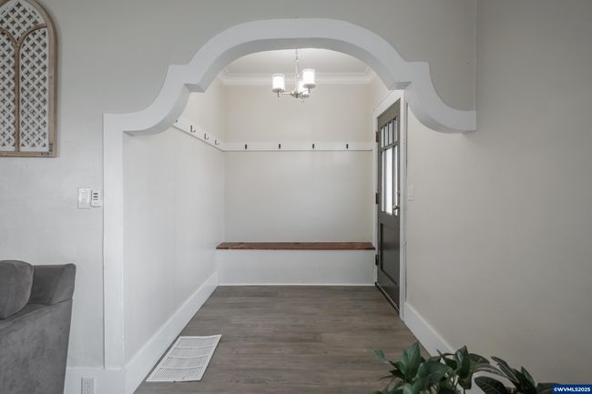 1836 Center St Ne, House other with 4 bedrooms, 1 bathrooms and null parking in Salem OR | Image 5
