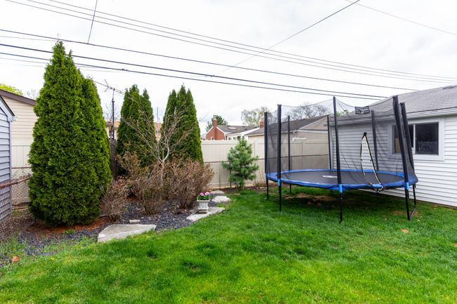2993 Grange Rd, House other with 3 bedrooms, 2 bathrooms and null parking in Trenton MI | Image 42