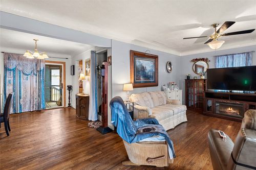 300 Hughes Ave, Des Moines, IA, 50315-7619 | Card Image