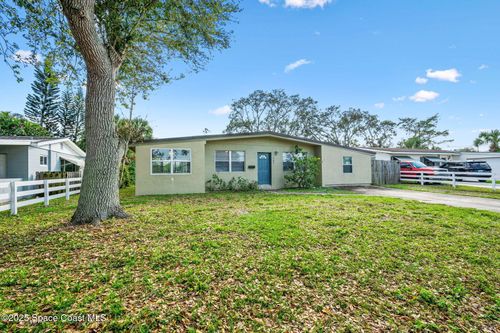 907 Espanola Way, Melbourne, FL, 32901-4104 | Card Image