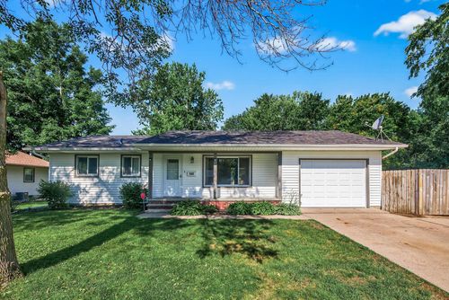 545 N Winter St, River Falls, WI, 54022-1267 | Card Image
