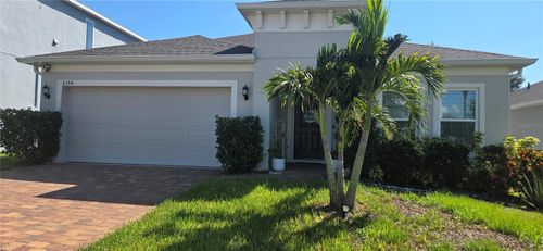 9394 Oglethorpe Dr, GROVELAND, FL, 34736-7926 | Card Image