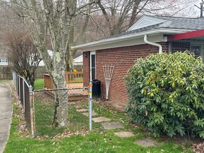 2907 Glenwood Ave, House other with 3 bedrooms, 2 bathrooms and null parking in Moundsville WV | Image 3