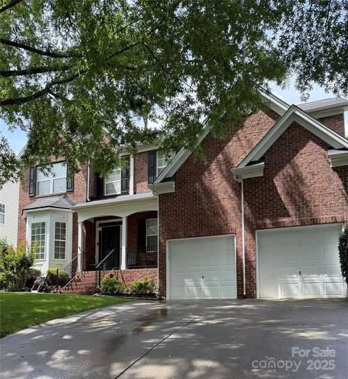 9529 Numenore Dr, Charlotte, NC, 28269-6992 | Card Image