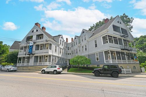 3315 Jefferson Ave, Cincinnati, OH, 45220-2158 | Card Image