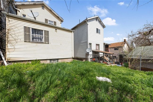 2802 Stewart St, House other with 3 bedrooms, 2 bathrooms and null parking in Mckeesport PA | Image 5
