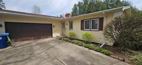 1126 Rachael St, Waterloo, IA, 50701-4852 | Card Image