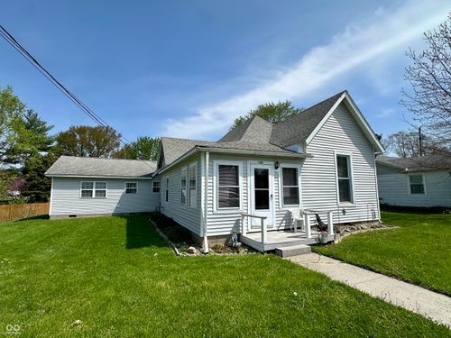 106 E Main St, New Market, IN, 47965-5000 | Card Image