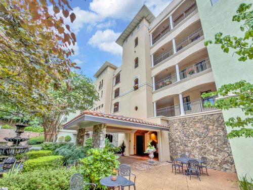 unit-101-1209 E Washington Street, Greenville, SC, 29601 | Card Image