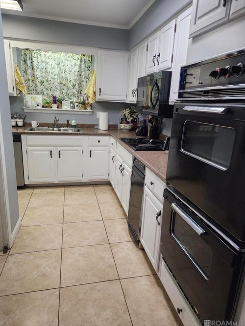 2512 Shadowbrook Dr, Baton Rouge, LA, 70816-2850 | Card Image