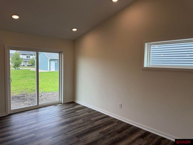2024 Bluestem Dr, House other with 3 bedrooms, 2 bathrooms and null parking in Mankato MN | Image 13