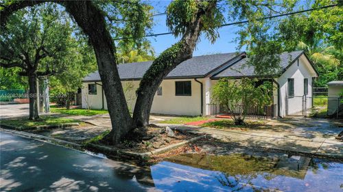 3471 Plaza St, Miami, FL, 33133-5706 | Card Image