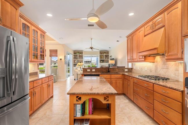 2224 Via Veneto Dr, House other with 3 bedrooms, 2 bathrooms and null parking in PUNTA GORDA FL | Image 11