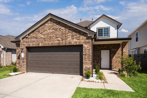16611 Willow Forest Dr, Conroe, TX, 77302-1429 | Card Image