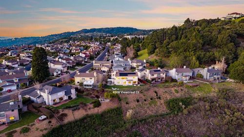 4308 View Crest Ct, Oakland, CA, 94619-3714 | Card Image