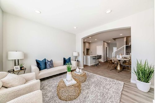 680 Lewisburg Place Ne, Calgary, AB, T3P3A1 | Card Image