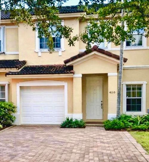 4110 Ne 24th St, Homestead, FL, 33033-5102 | Card Image