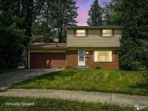 8648 Heather Ct, Ypsilanti, MI, 48198-3216 | Card Image