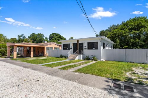 1040-1040 Nw 35th Street, Miami, FL, 33127 | Card Image