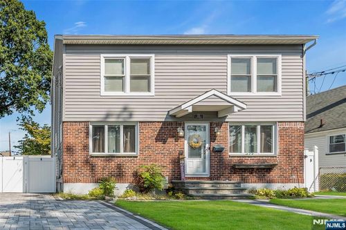 123 18th Ave, Elmwood Park, NJ, 07407-3409 | Card Image