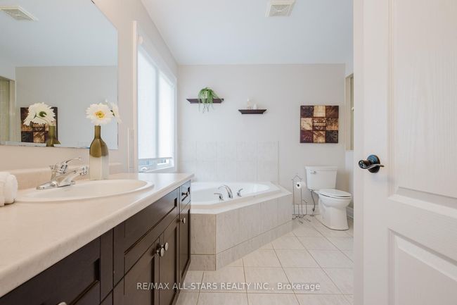 33 Grice Cir, House other with 4 bedrooms, 3 bathrooms and 2 parking in Stouffville ON | Image 32