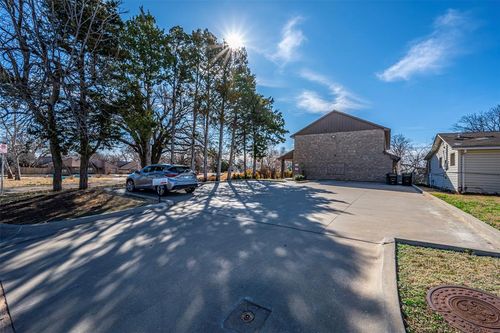 1120-1120 E Campbell St, Edmond, OK, 73034-5651 | Card Image