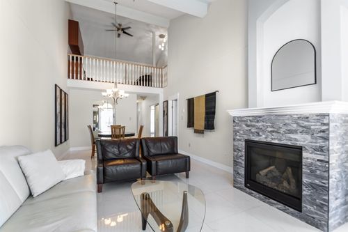 404-2 Renaissance Sq, New Westminster, BC, V3M6K3 | Card Image