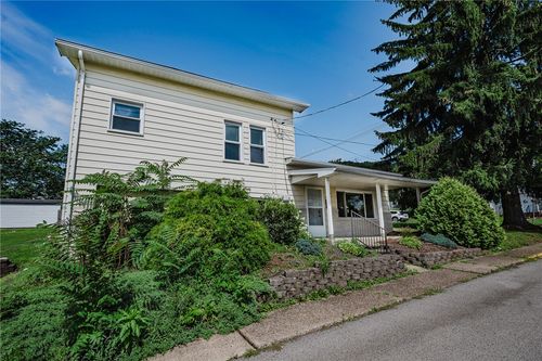 1162 Water St, Indiana, PA, 15701-1643 | Card Image