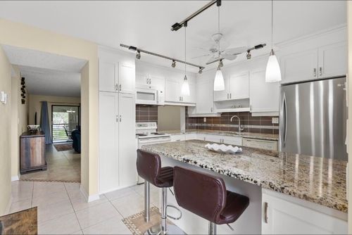210-6095 N Sabal Palm Blvd, Tamarac, FL, 33319-2626 | Card Image