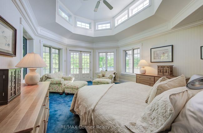 13233 5 Th Line, Home with 4 bedrooms, 5 bathrooms and 20 parking in Rockwood ON | Image 22