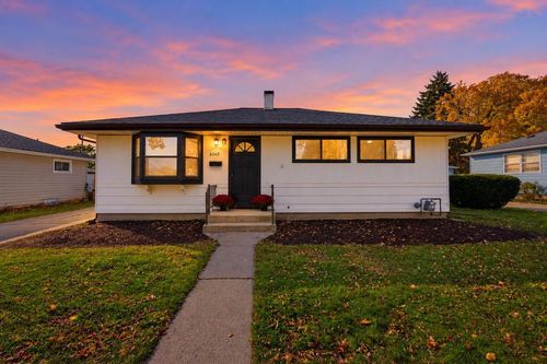 6045 S Kirkwood Avenue, Cudahy, WI, 53110 | Card Image