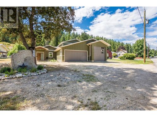 2640 10th Ave, Castlegar, BC, V1N3A2 | Card Image