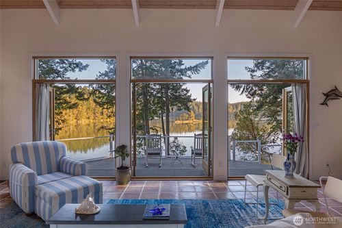 73 Dogwood Ln, Friday Harbor, WA, 98250-8156 | Card Image