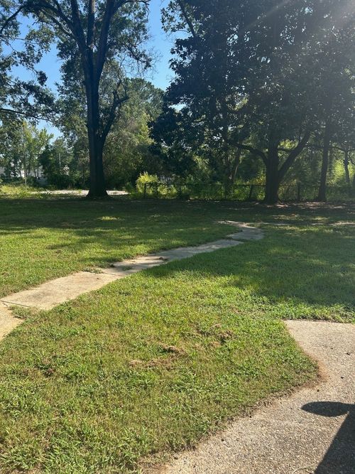 1011 Lee St, Minden, LA, 71055-5037 | Card Image