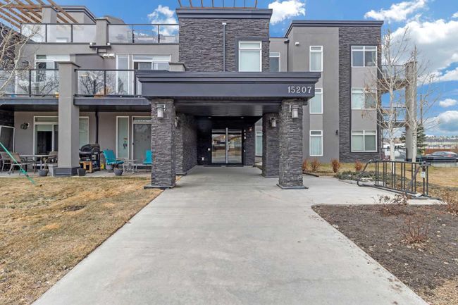 105 - 15207 1 Street Se, Home with 1 bedrooms, 2 bathrooms and 1 parking in Calgary AB | Image 2