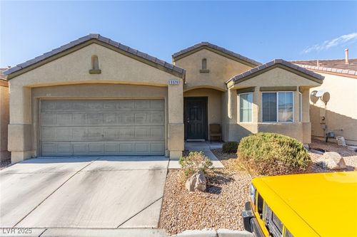 3329 Glacial Lake St, Las Vegas, NV, 89122-3571 | Card Image