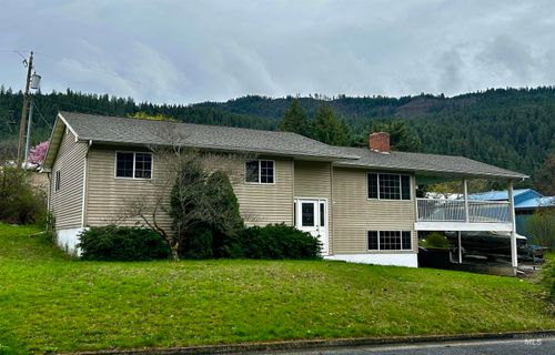 12686 Laqa Ave, Orofino, ID, 83544-9392 | Card Image