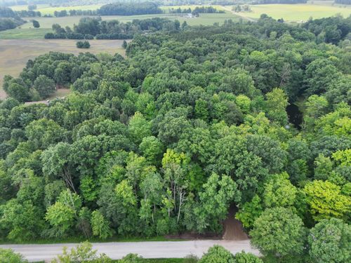 5686 19 Mile Rd Road Ne, Cedar Springs, MI, 49319 | Card Image