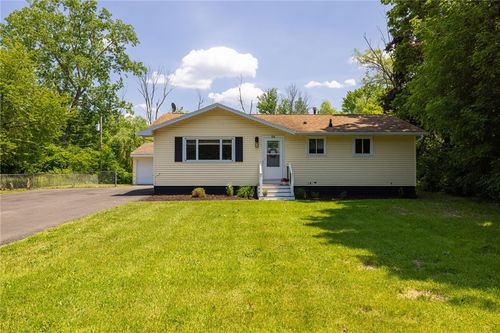 54 Vollmer Pkwy, Rochester, NY, 14623-5150 | Card Image