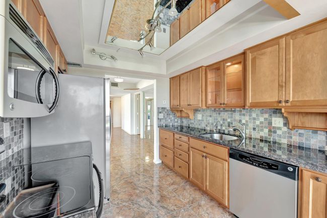 202 - 800 Jeffery 202 Street, Condo with 3 bedrooms, 2 bathrooms and null parking in Boca Raton FL | Image 17