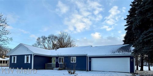 3675 Dale Rd, Saginaw, MI, 48603-3166 | Card Image