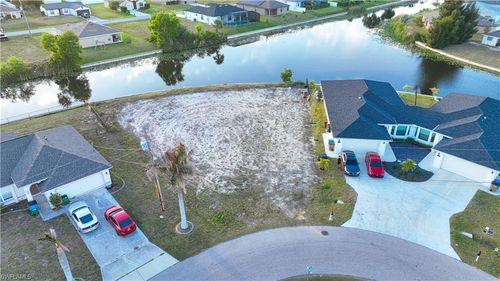 817 Sw 8th St, Cape Coral, FL, 33991-2464 | Card Image